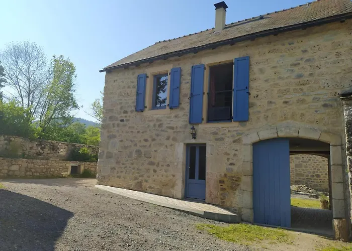 De 12 Personnes A Molines Saint-Etienne-du-Valdonnez